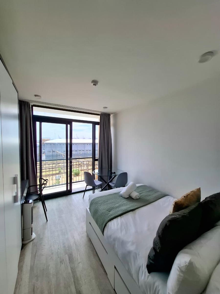 1 Bedroom Property for Sale in Woodstock Western Cape